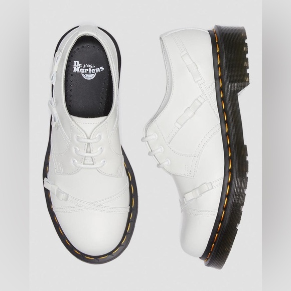 NWT Dr. Martens 1461 Women's Bow Smooth Leather Oxford Shoe White - Picture 4 of 13